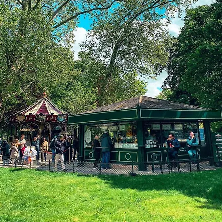 Parc Monceau - Malesherbes